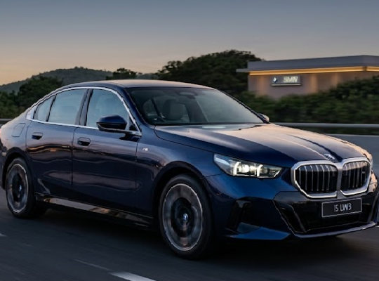 BMW i5 LWB